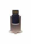Mini Pen drive com capacidade para 4GB. 